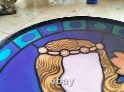 Magnifique plat en émaux sur cuivre, jeune femme stylisé art déco /art nouveau