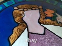 Magnifique plat en émaux sur cuivre, jeune femme stylisé art déco /art nouveau