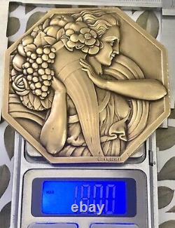 Médaille Uniface En Bronze Turin Art Déco Nouveau Medal Femme