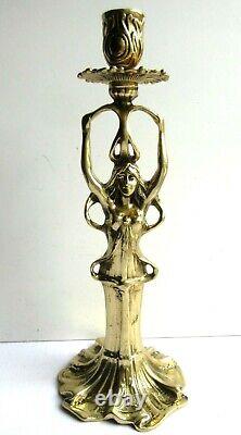Pied de lampe Art Nouveau, bronze doré, Femme tenant sur sa tête un bougeoir