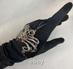 RARE Manchette-bracelet ancien couleur argenté Art Nouveau tête de femme