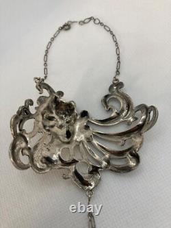 RARE Manchette-bracelet ancien couleur argenté Art Nouveau tête de femme