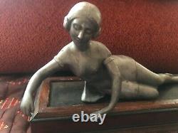 Rare Ancienne Statue Femme Élégante Art Nouveau En Métal Socle En Bois
