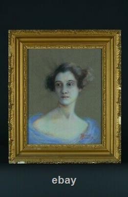 Rare tableau ancien pastel art nouveau portrait de jeune femme à la robe bleu