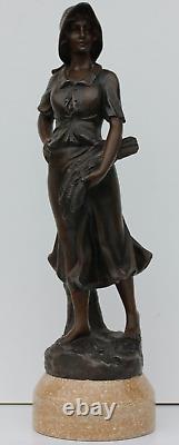 STATUETTE DE JEUNE FEMME SUR SOCLE ART NOUVEAU 1920 A. DE RANIERI H. 45 cm