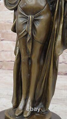 Sculpture Figurine En Bronze Signée De Femme Nue Éveillée Art Nouveau À Vendre