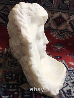 Sculpture Marbre Blanc Visage Jeune femme, Signée A. Gory. Début XXè Art Nouveau
