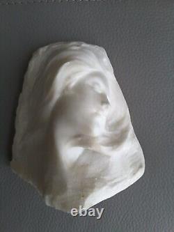 Sculpture en albâtre visage de femme art nouveau non signé