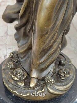 Statue En Bronze Art Nouveau De Femme Élégante Tenant Un Oiseau Pour La Cheminée