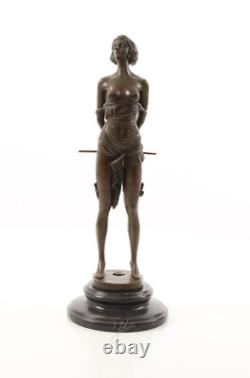 Statue Sculpture Bronze Art Déco Nouveau Femme à la Cravache BE-14 Moderne