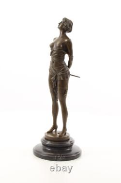 Statue Sculpture Bronze Art Déco Nouveau Femme à la Cravache BE-14 Moderne
