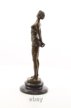 Statue Sculpture Bronze Art Déco Nouveau Femme à la Cravache BE-14 Moderne