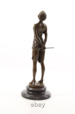 Statue Sculpture Bronze Art Déco Nouveau Femme à la Cravache BE-14 Moderne