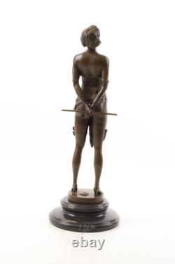 Statue Sculpture Bronze Art Déco Nouveau Femme à la Cravache BE-14 Moderne