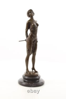 Statue Sculpture Bronze Art Déco Nouveau Femme à la Cravache BE-14 Moderne