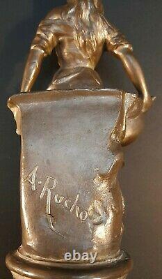 Statue en régule Femme à la Mandoline signé A Rucho Art Nouveau