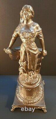 Statue en régule Femme à la Mandoline signé A Rucho Art Nouveau