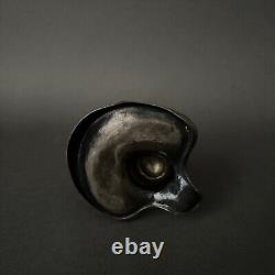 Statuette 1900 Art Nouveau en étain ou régule femme portant une boule M3433