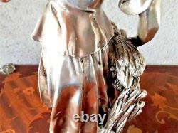 Statuette jeune femme avec blés en bronze argenté début 20ème