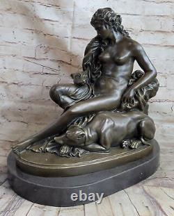 Style Art Nouveau Sculpture Victorien Femme Fille Assis Avec Chien Bronze Nude