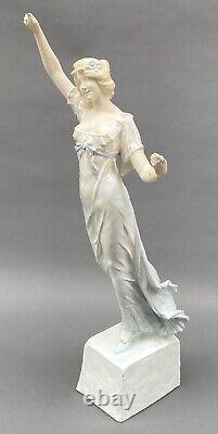 Sujet Ceramique De Vienne Art Nouveau Femme Barbotine 1378 546 E Depose M2025