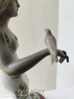 Superbe Sculpture Art Nouveau Femme Et Oiseau Métal Patiné Guillemin