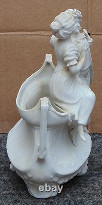 Superbe ancien grand vase art nouveaux RARE BISCUIT homme femme tres fin detail