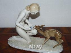 Superbe femme et faon EN PORCELAINE DE SAXE Hutschenreuther H. 24 cm Art Nouveau