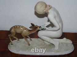 Superbe femme et faon EN PORCELAINE DE SAXE Hutschenreuther H. 24 cm Art Nouveau