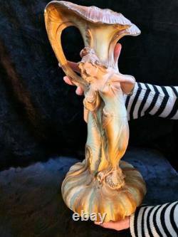 Vase Art Nouveau au décor de Femme, 1900-1910, France
