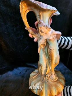 Vase Art Nouveau au décor de Femme, 1900-1910, France