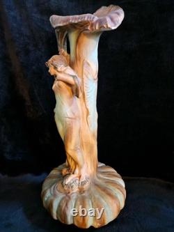 Vase Art Nouveau au décor de Femme, 1900-1910, France