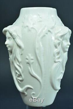 Vase ancien art Nouveau st Mucha art nouveau Portrait Femme applique craquelé