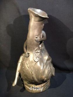 Vase en étain pur Personnage Femme Art Nouveau 1900 Signé D Campagne(1851-1914)