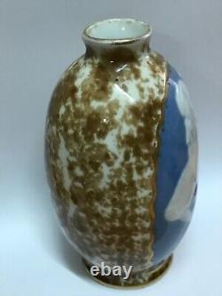 Vase en porcelaine de Limoges art nouveau Femme à la cymbale signé TOM TBE