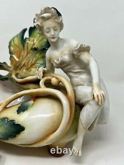 Vide Poche Porcelaine Peinte Vers 1900 Art Nouveau Floral Femme