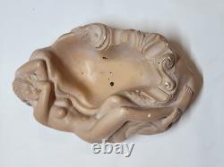 Vide poche en plâtre femme endormie art nouveau signé Carlo Conte