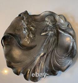 Vide poches Art Nouveau en étain a décor de femme en relief dlg WMF