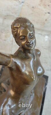 Vintage Art Déco / Style Art Nouveau Bronze Statue En Chair Femme En Assis Posit