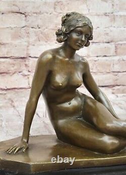 Vintage Art Nouveau Style Bronze Marbre Victorien Femme Érotique Chair Statue