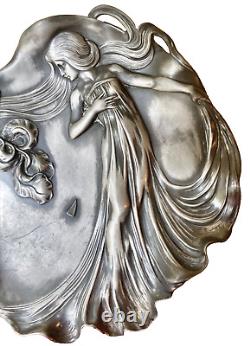 WMF plat en métal argenté à décor de femme fleur ART NOUVEAU ÉPOQUE 1900